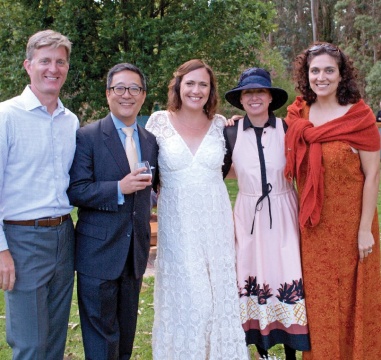 Photo from the wedding of Alison Gang ’94 and Mark Johnson